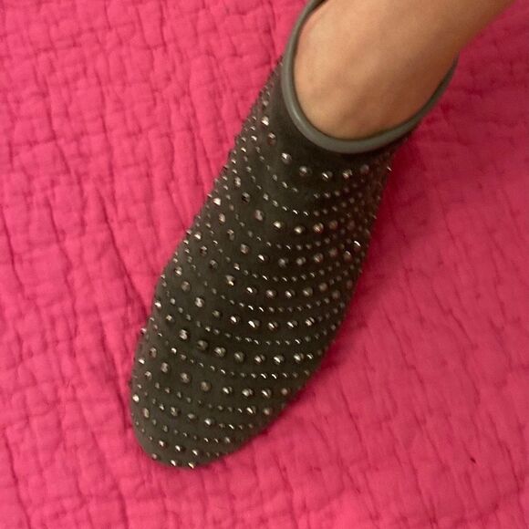 Chloe Black Suede Suzanna Studded Ankle Boots Size 5.5/36  Biracial Elegant suede Black Studded Ankle Boots, US7